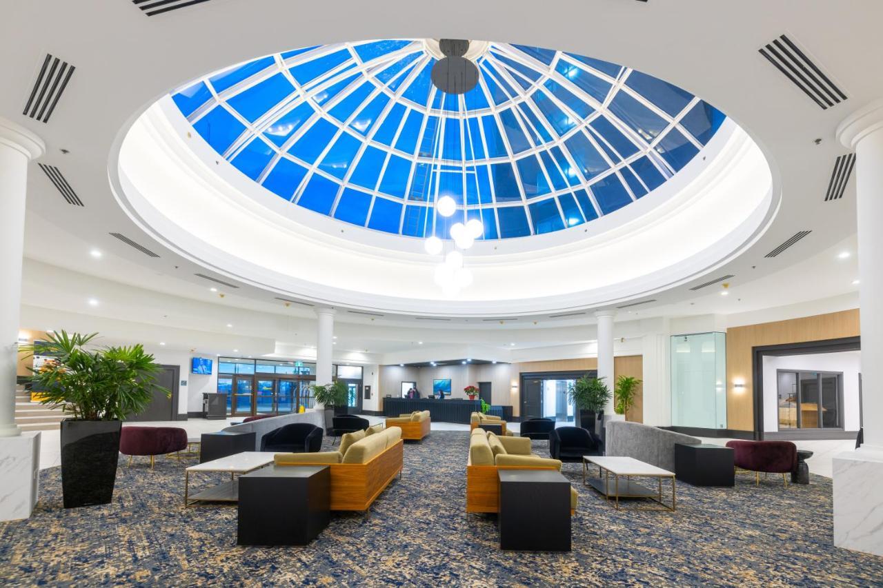 Doubletree By Hilton Calgary North Ξενοδοχείο Εξωτερικό φωτογραφία