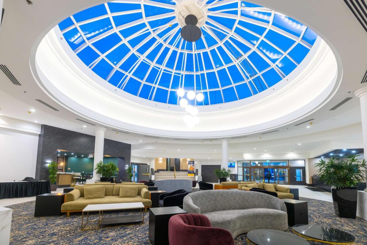 Doubletree By Hilton Calgary North Ξενοδοχείο Εξωτερικό φωτογραφία