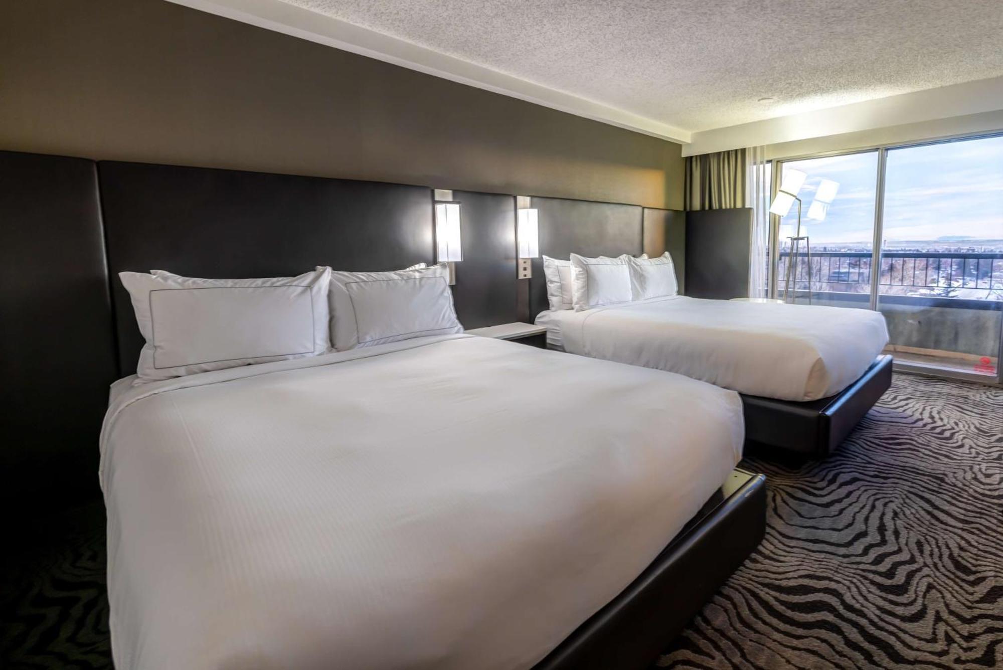 Doubletree By Hilton Calgary North Ξενοδοχείο Εξωτερικό φωτογραφία