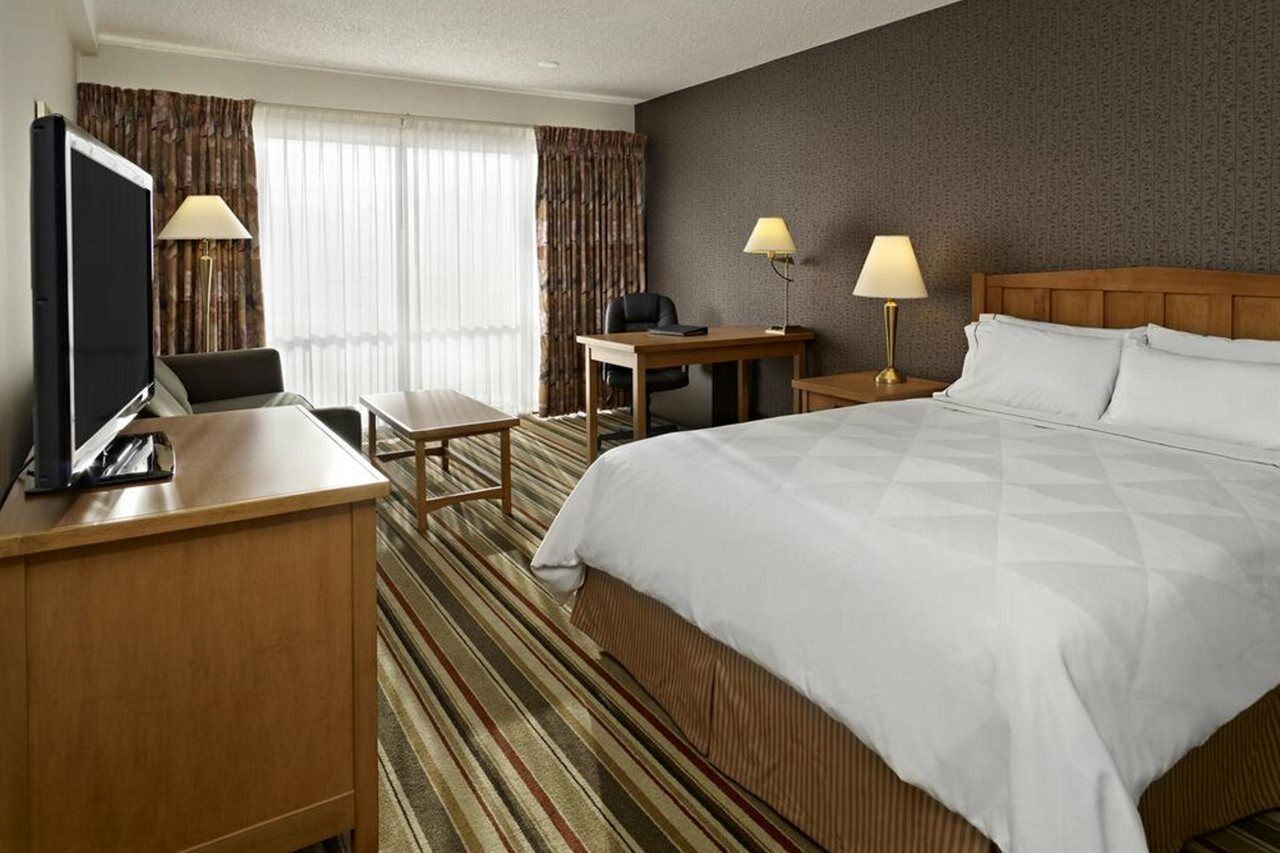 Doubletree By Hilton Calgary North Ξενοδοχείο Εξωτερικό φωτογραφία